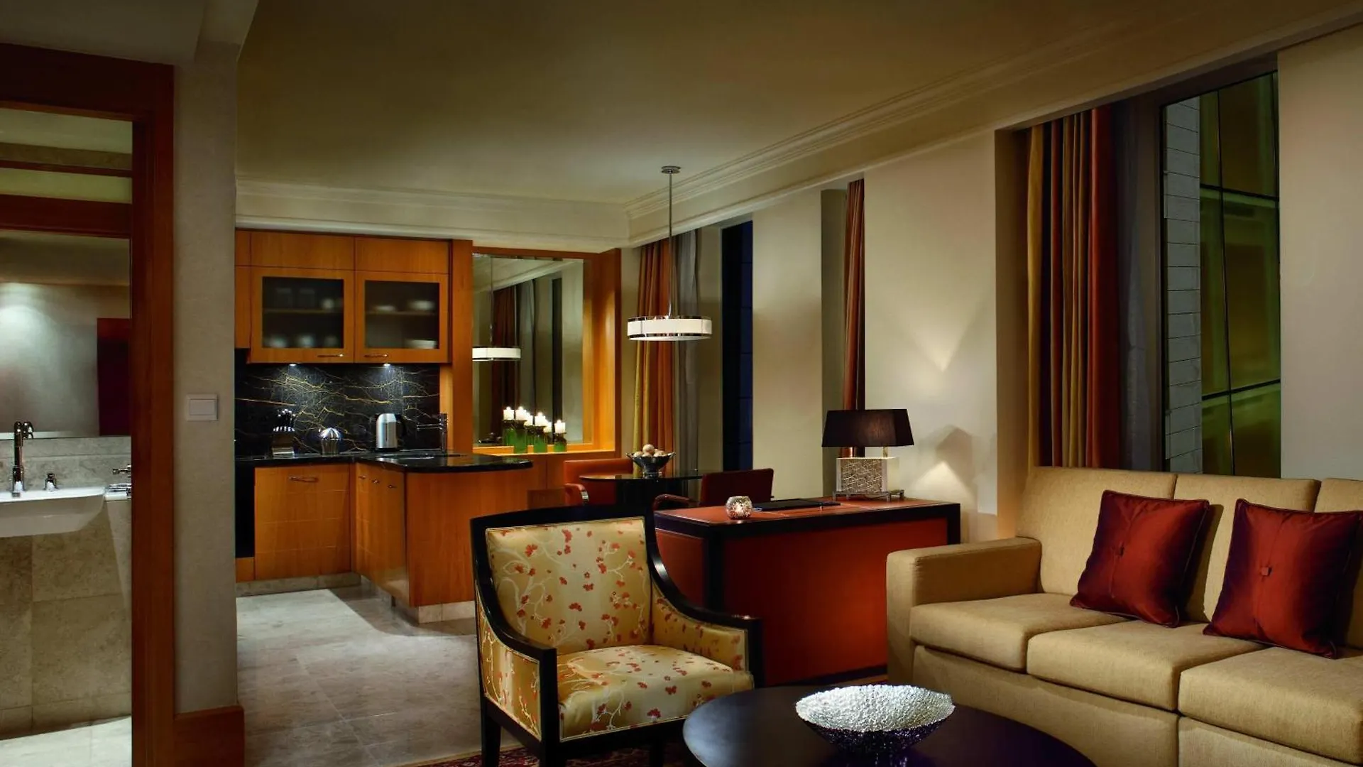 Отель Ritz Carlton Difc Downtown Дубай 5*,