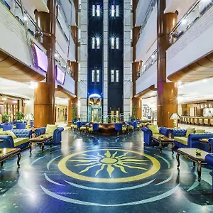 4* فندق جراند إكسلسيور - بر